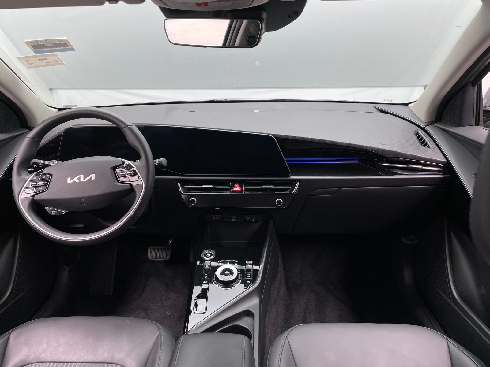 Thumbnail: 2023 Kia Niro - 3