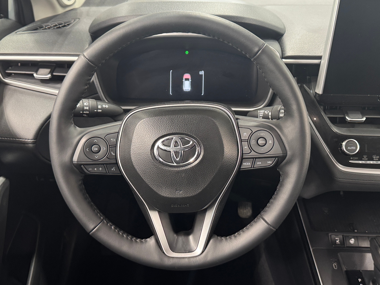 Thumbnail: 2026 Toyota Corolla Cross - 4