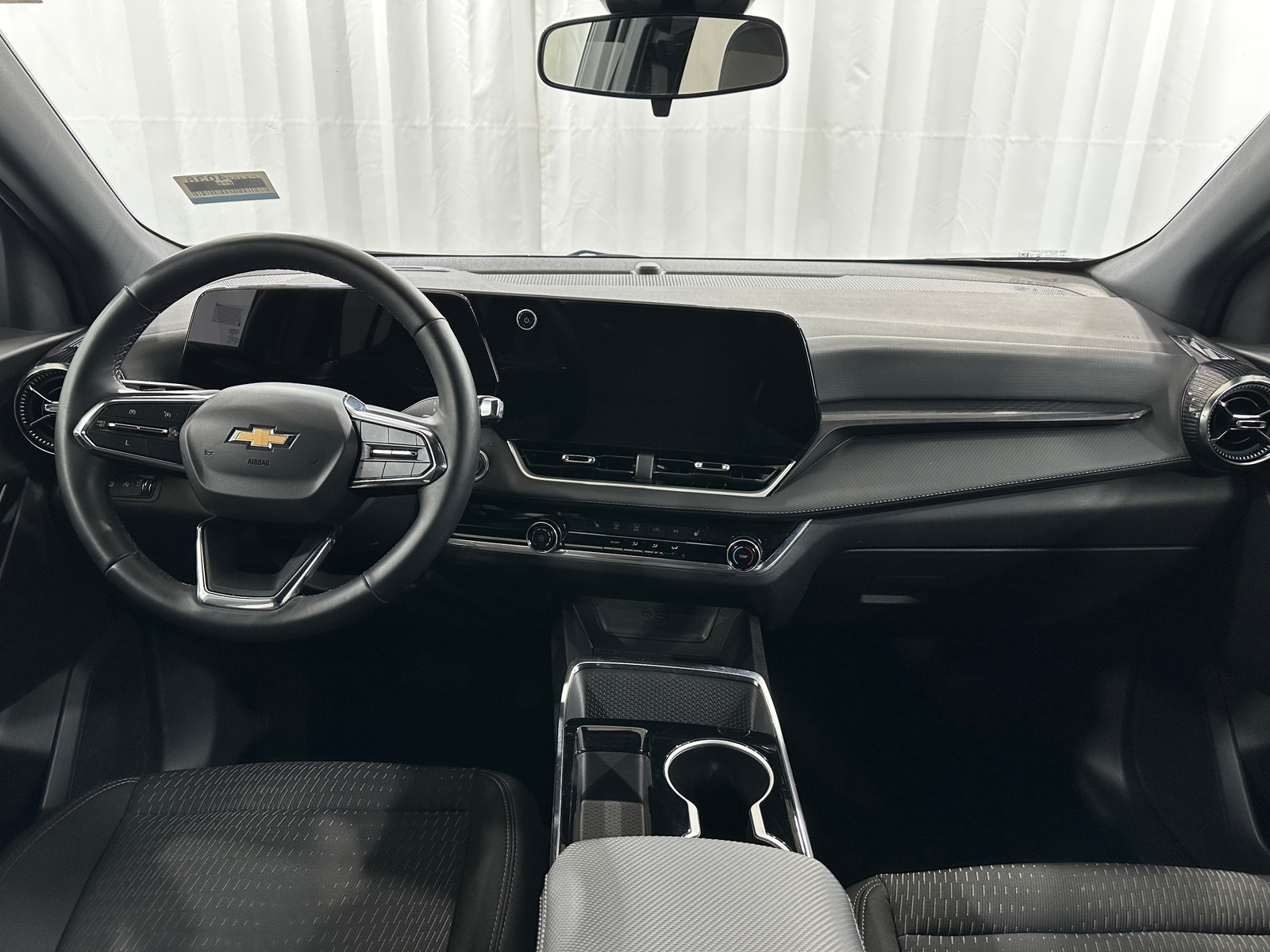 Thumbnail: 2025 Chevrolet Equinox - 3