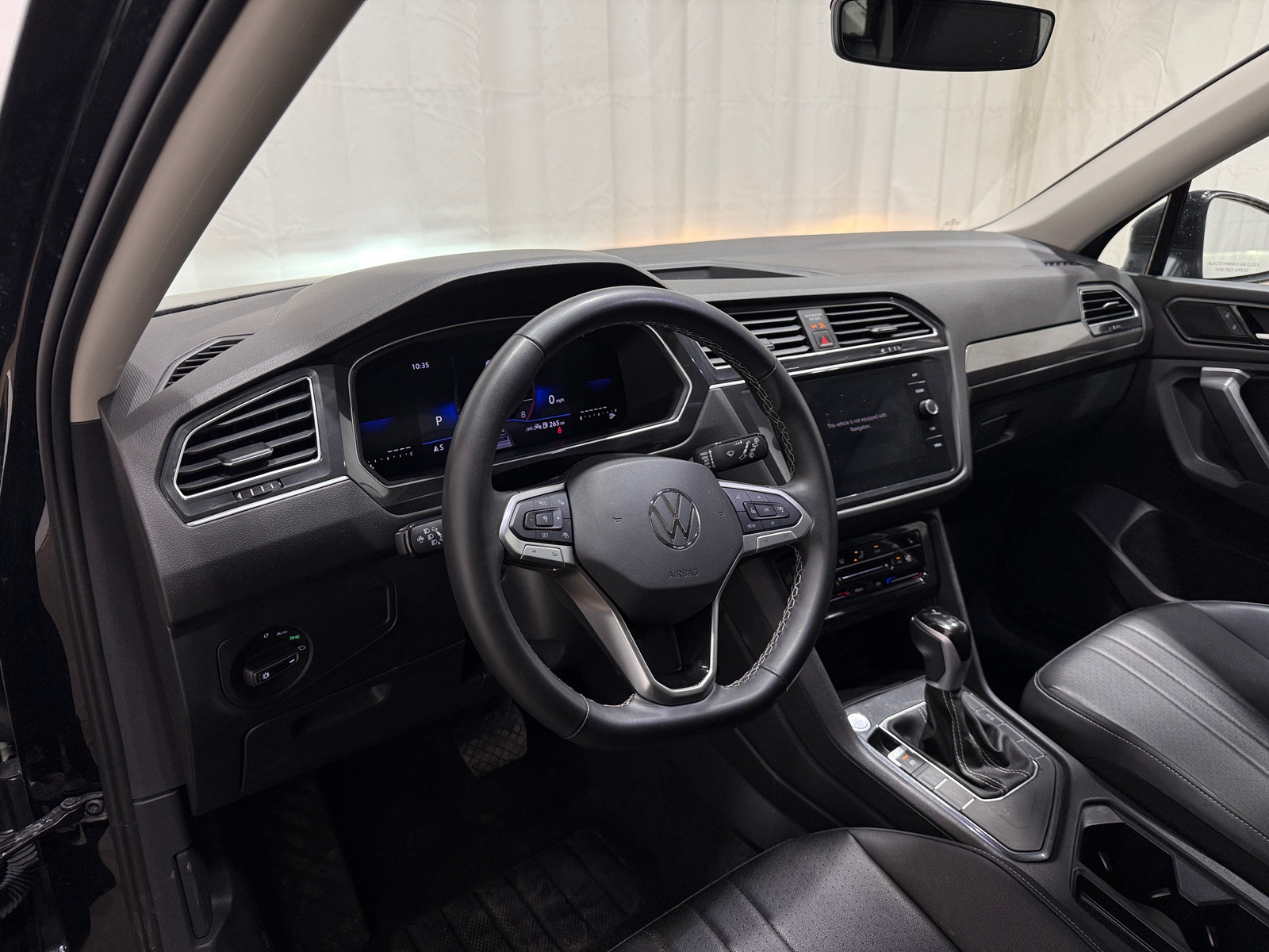 Thumbnail: 2024 Volkswagen Tiguan - 2