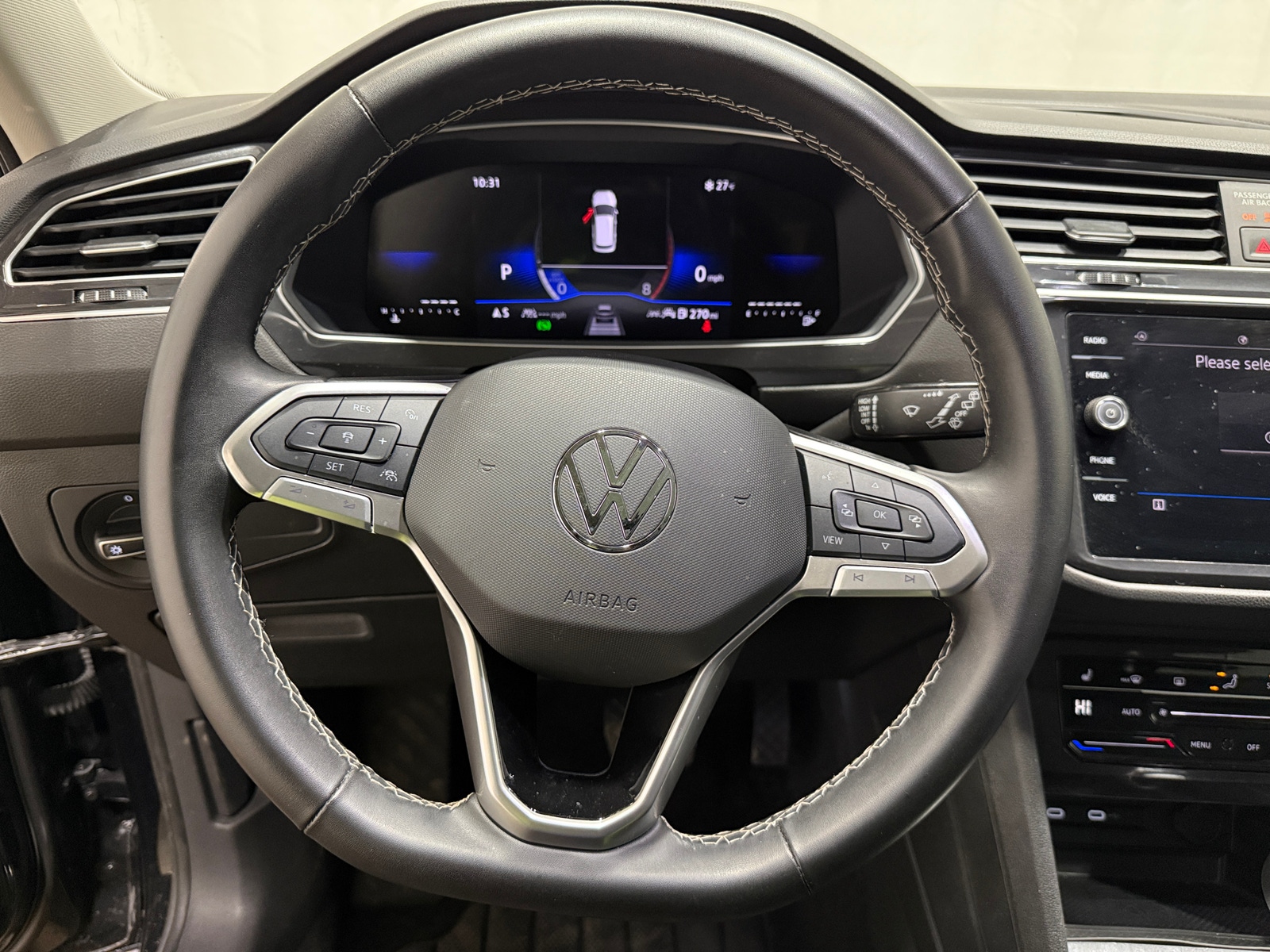 Thumbnail: 2024 Volkswagen Tiguan - 4