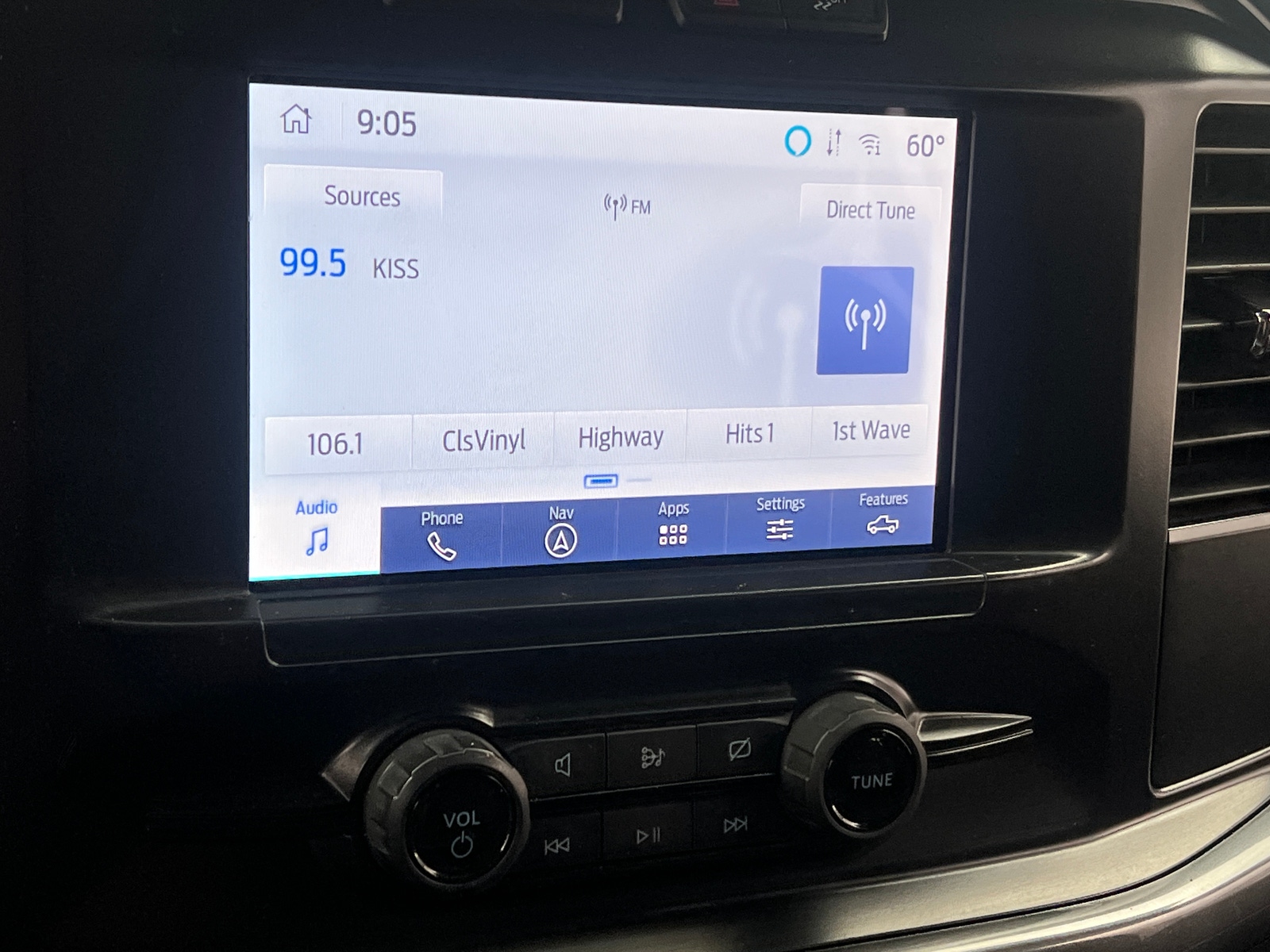 Thumbnail: 2022 Ford Econoline - 4