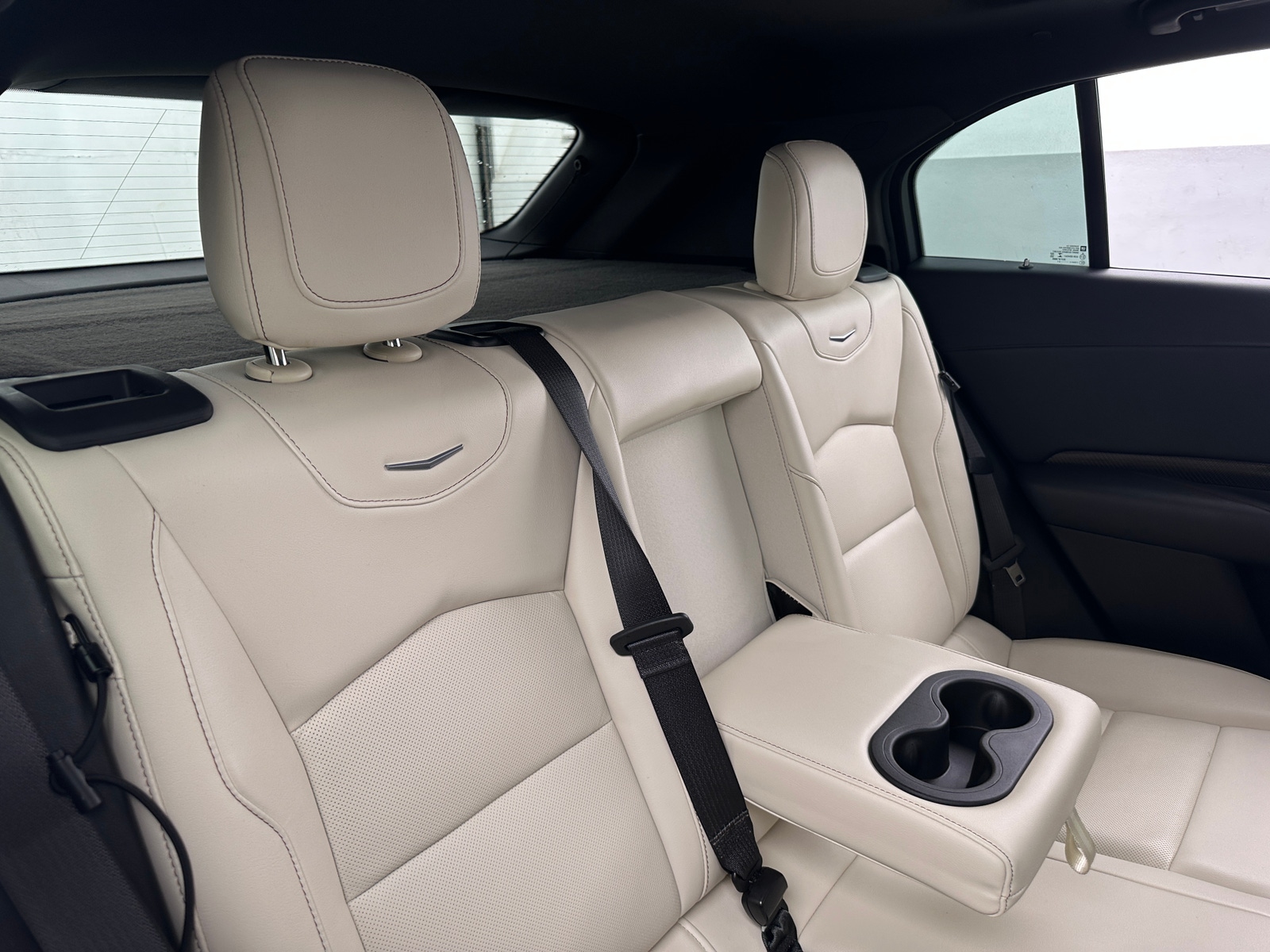 Thumbnail: 2021 Cadillac XT4 - 5