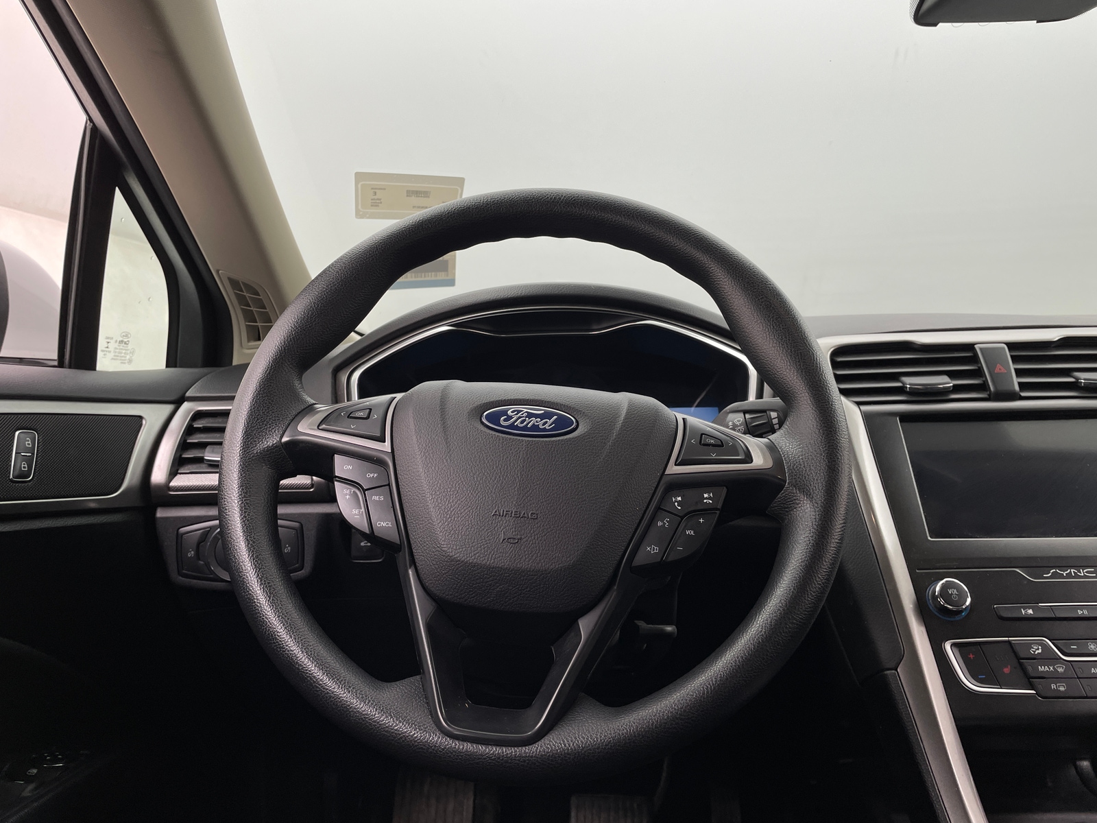 Thumbnail: 2020 Ford Fusion - 5