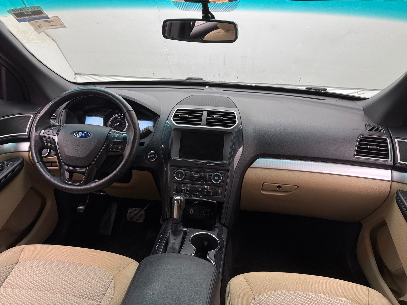 Thumbnail: 2017 Ford Explorer - 3