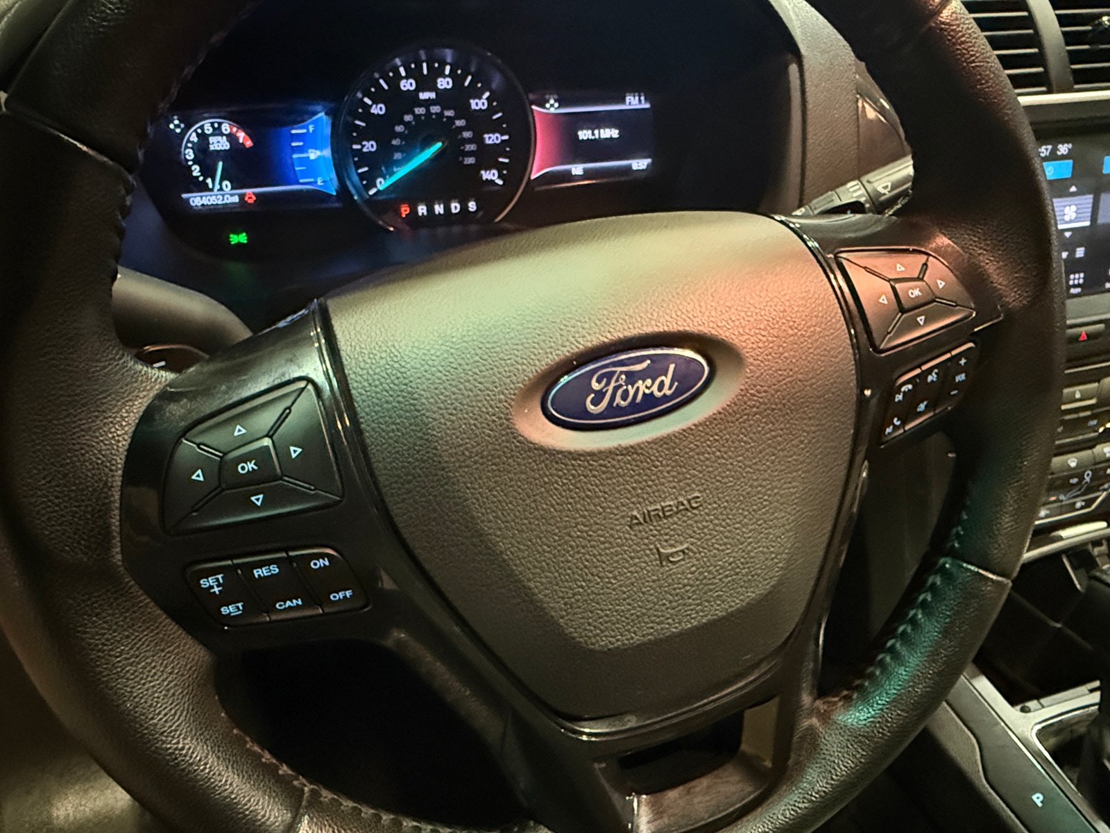 Thumbnail: 2017 Ford Explorer - 5