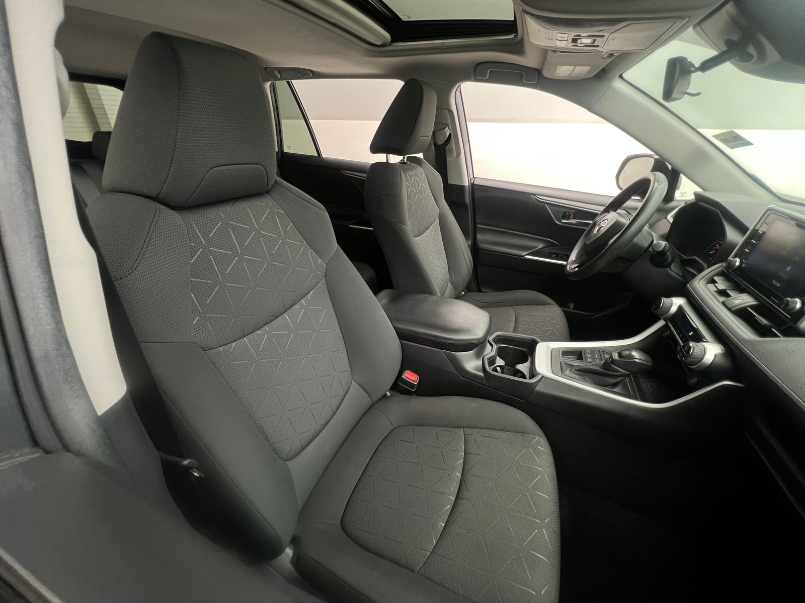 Thumbnail: 2021 Toyota RAV4 - 2