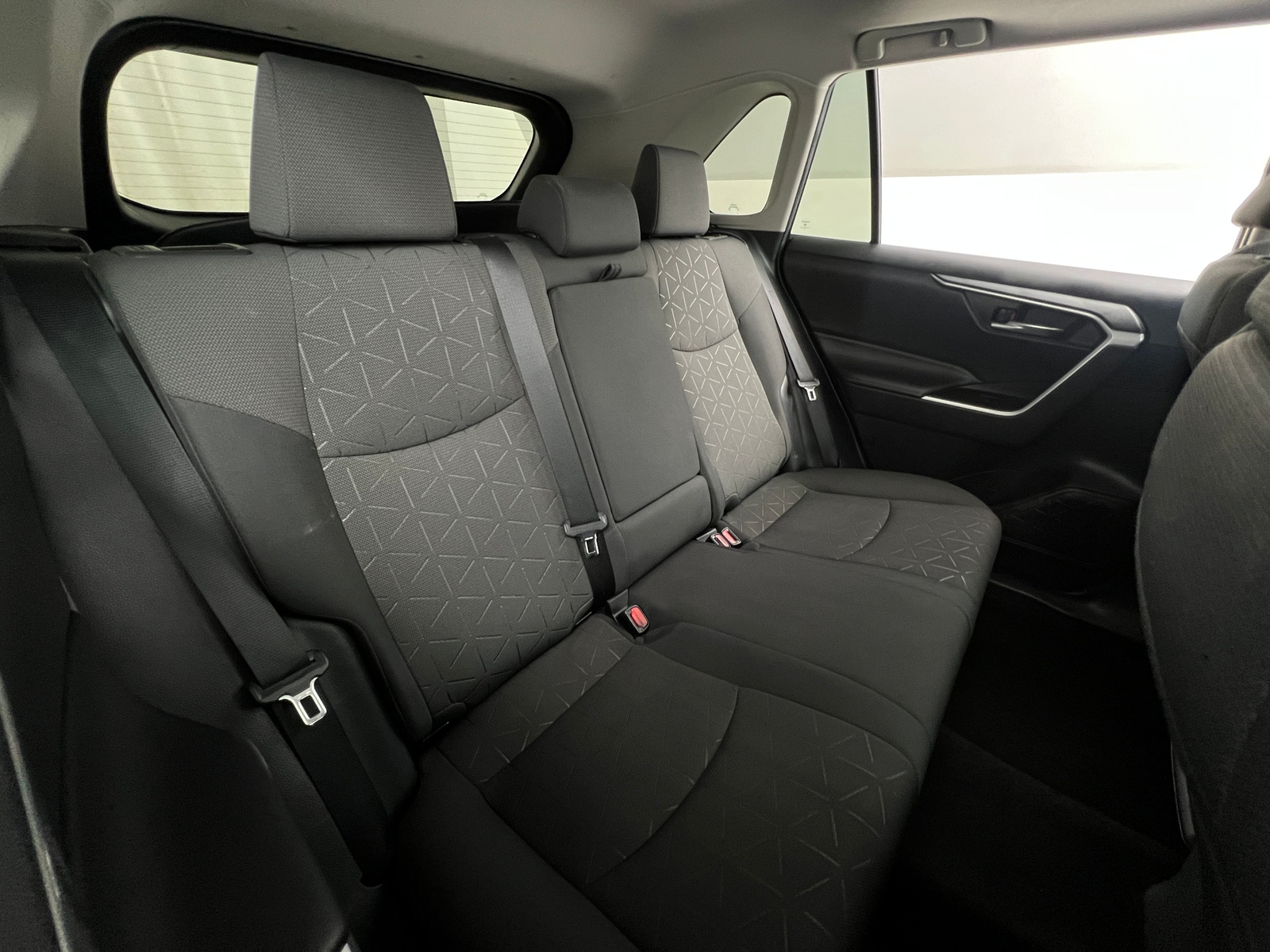 Thumbnail: 2021 Toyota RAV4 - 6