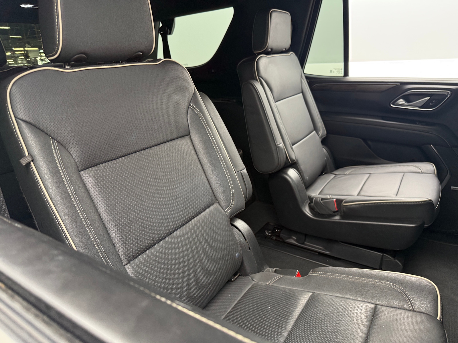 Thumbnail: 2022 Chevrolet Tahoe - 5