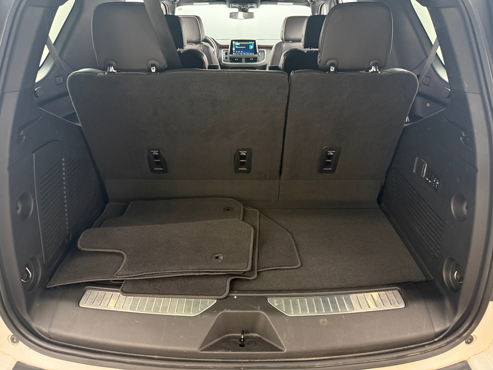 Thumbnail: 2022 Chevrolet Tahoe - 6