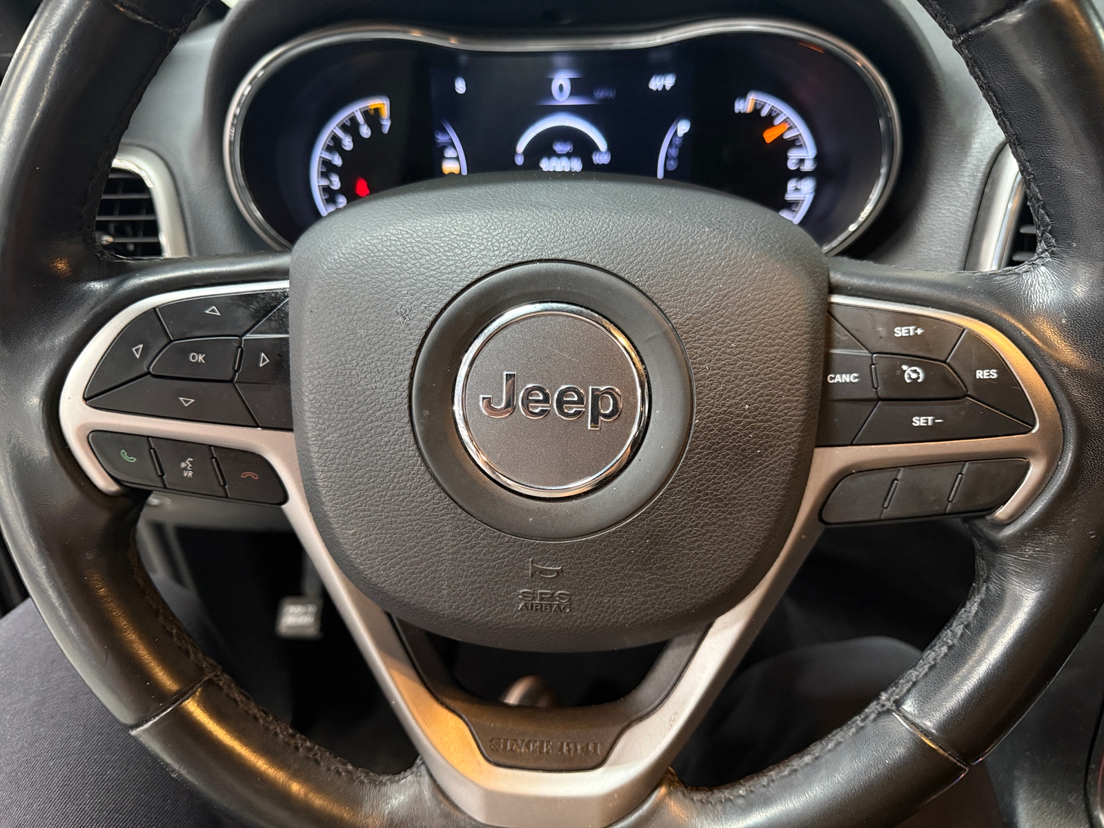 Thumbnail: 2020 Jeep Grand Cherokee - 5