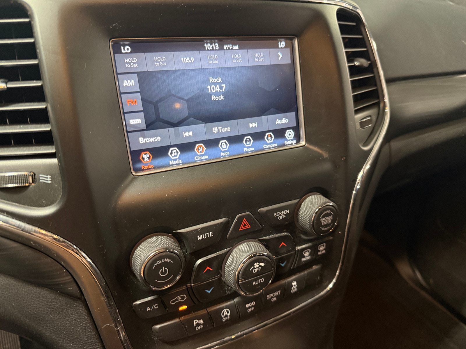 Thumbnail: 2020 Jeep Grand Cherokee - 4