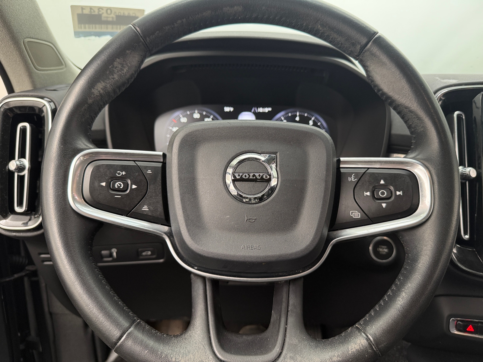 Thumbnail: 2019 Volvo XC40 - 4