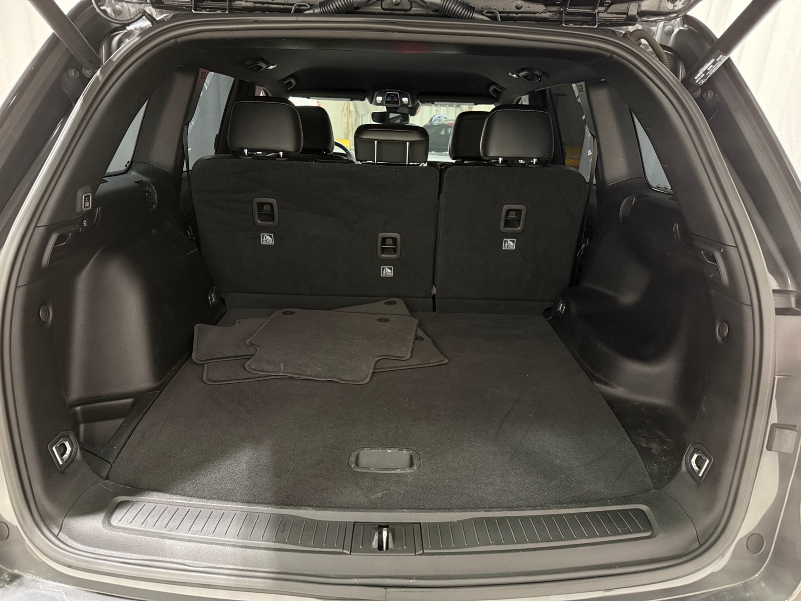 Thumbnail: 2023 Jeep Grand Cherokee - 6