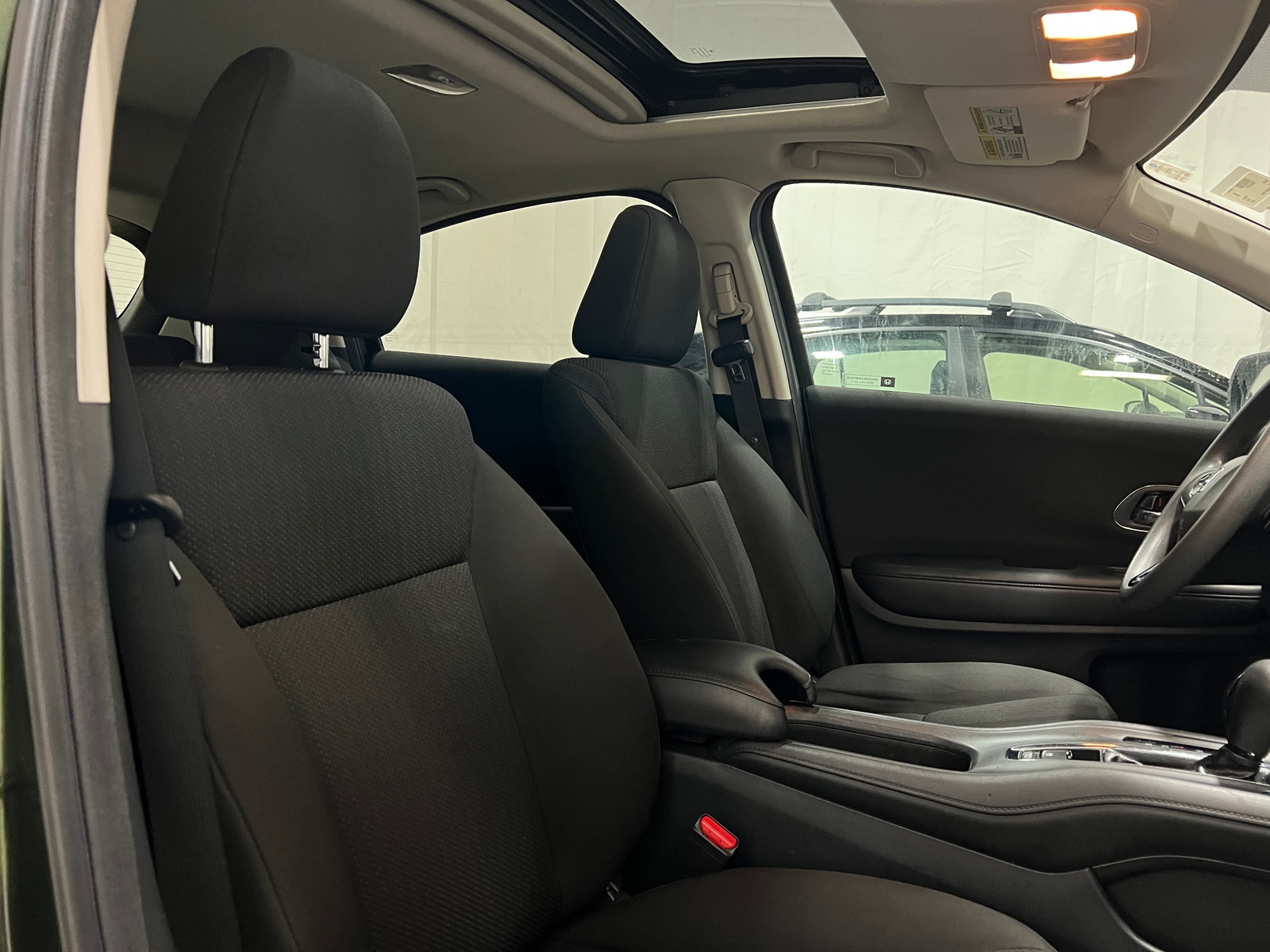 Thumbnail: 2017 Honda HR-V - 2