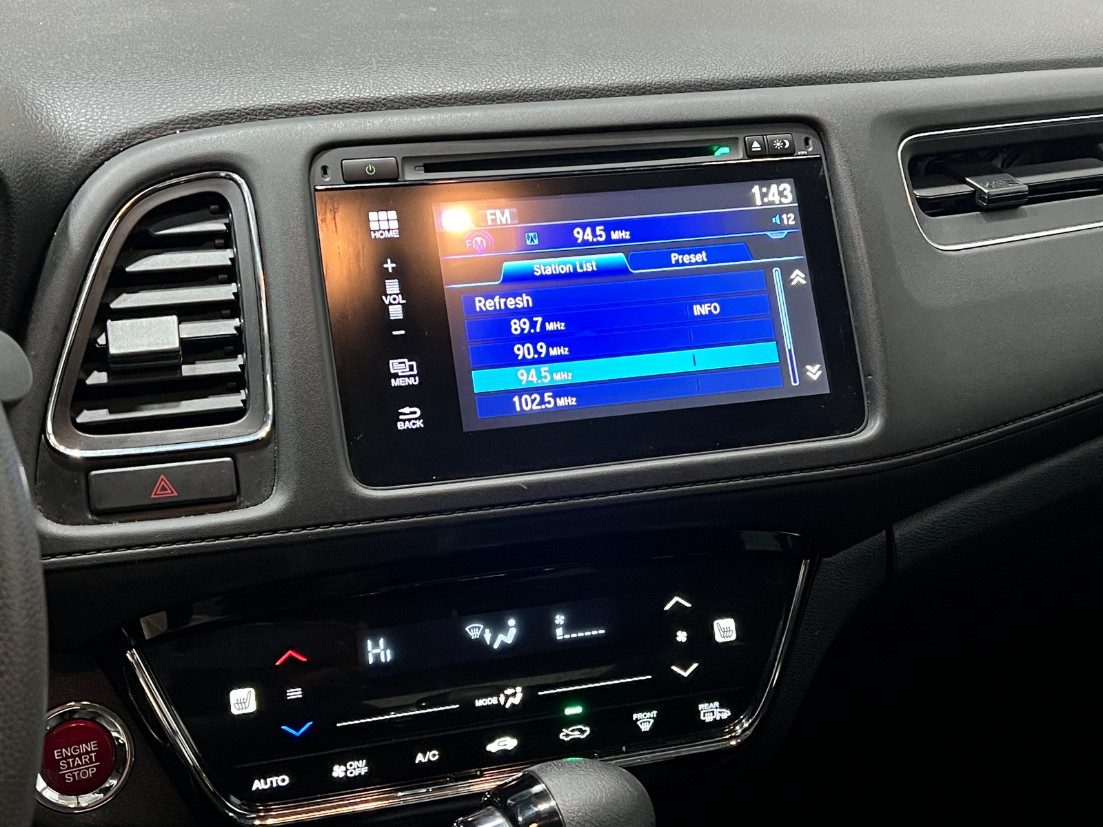 Thumbnail: 2017 Honda HR-V - 4