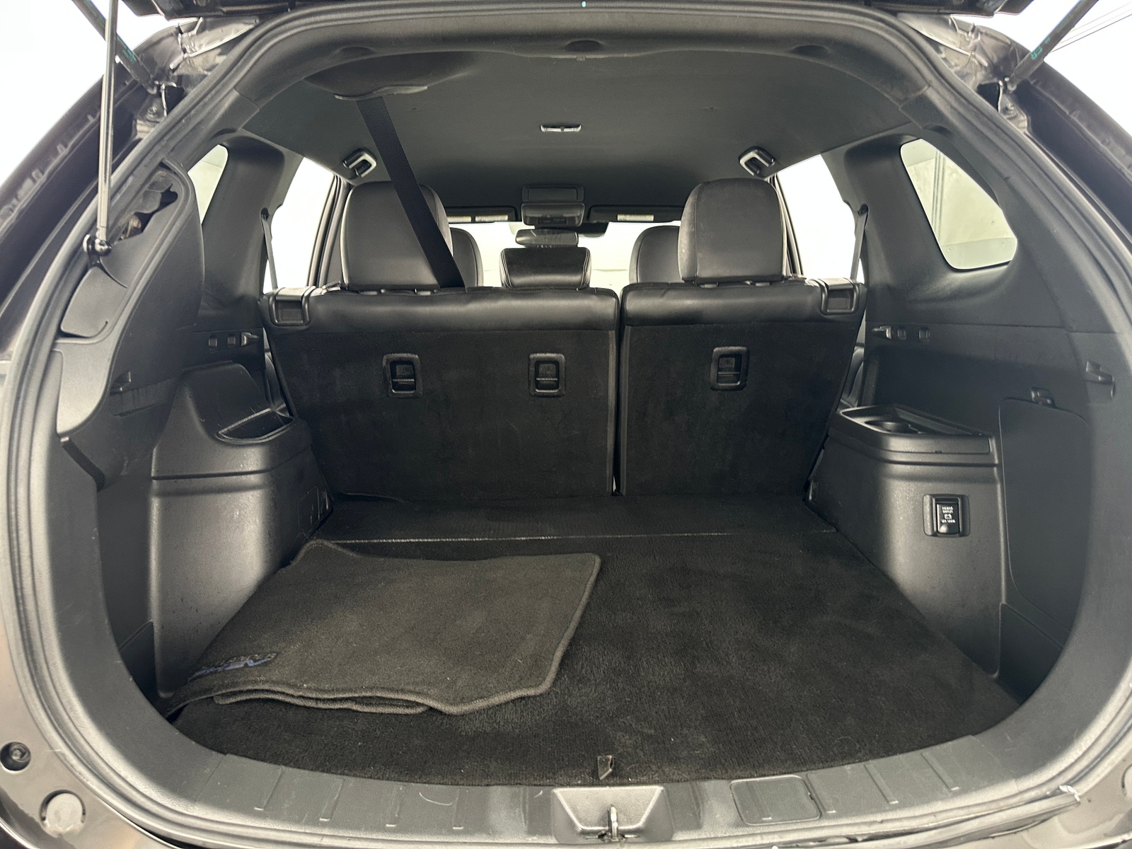 Thumbnail: 2020 Mitsubishi Outlander - 6