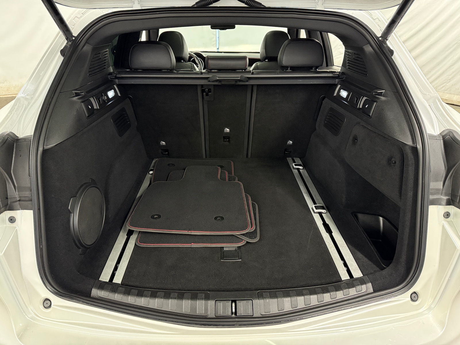 Thumbnail: 2019 Alfa Romeo Stelvio - 6