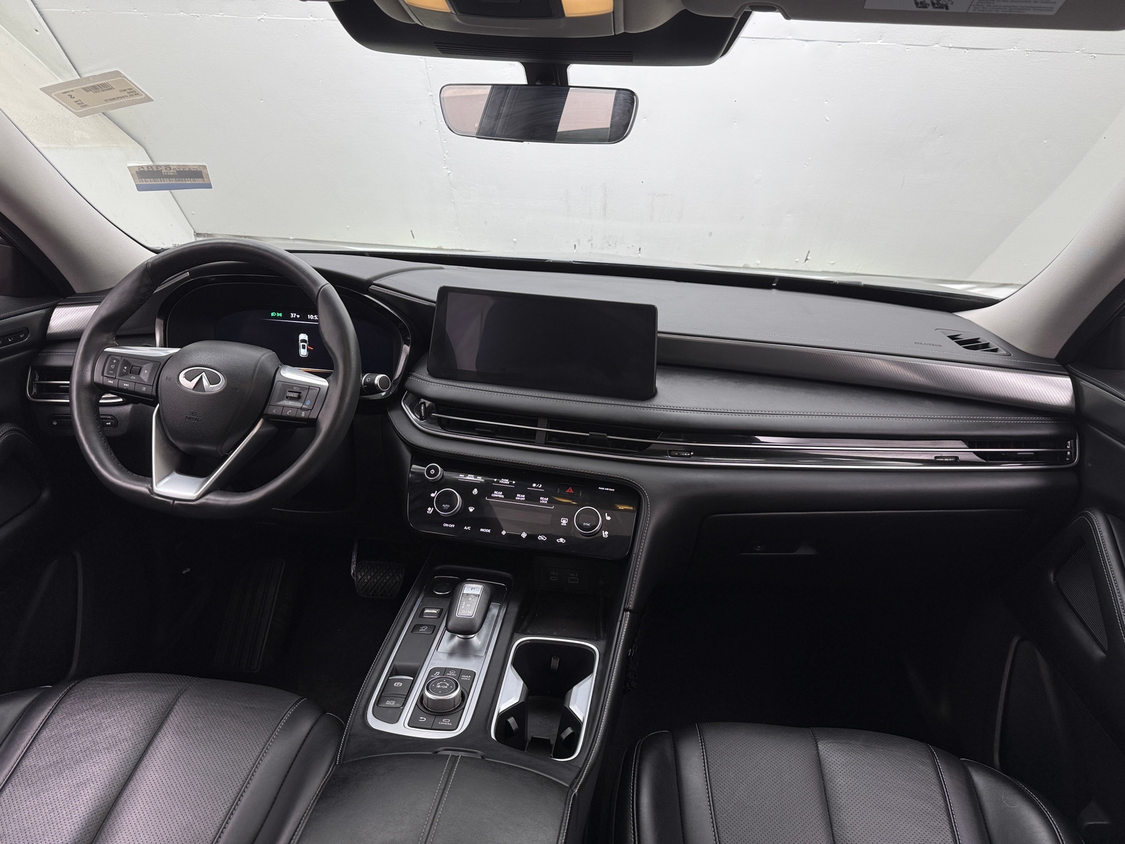 Thumbnail: 2023 INFINITI QX60 - 2