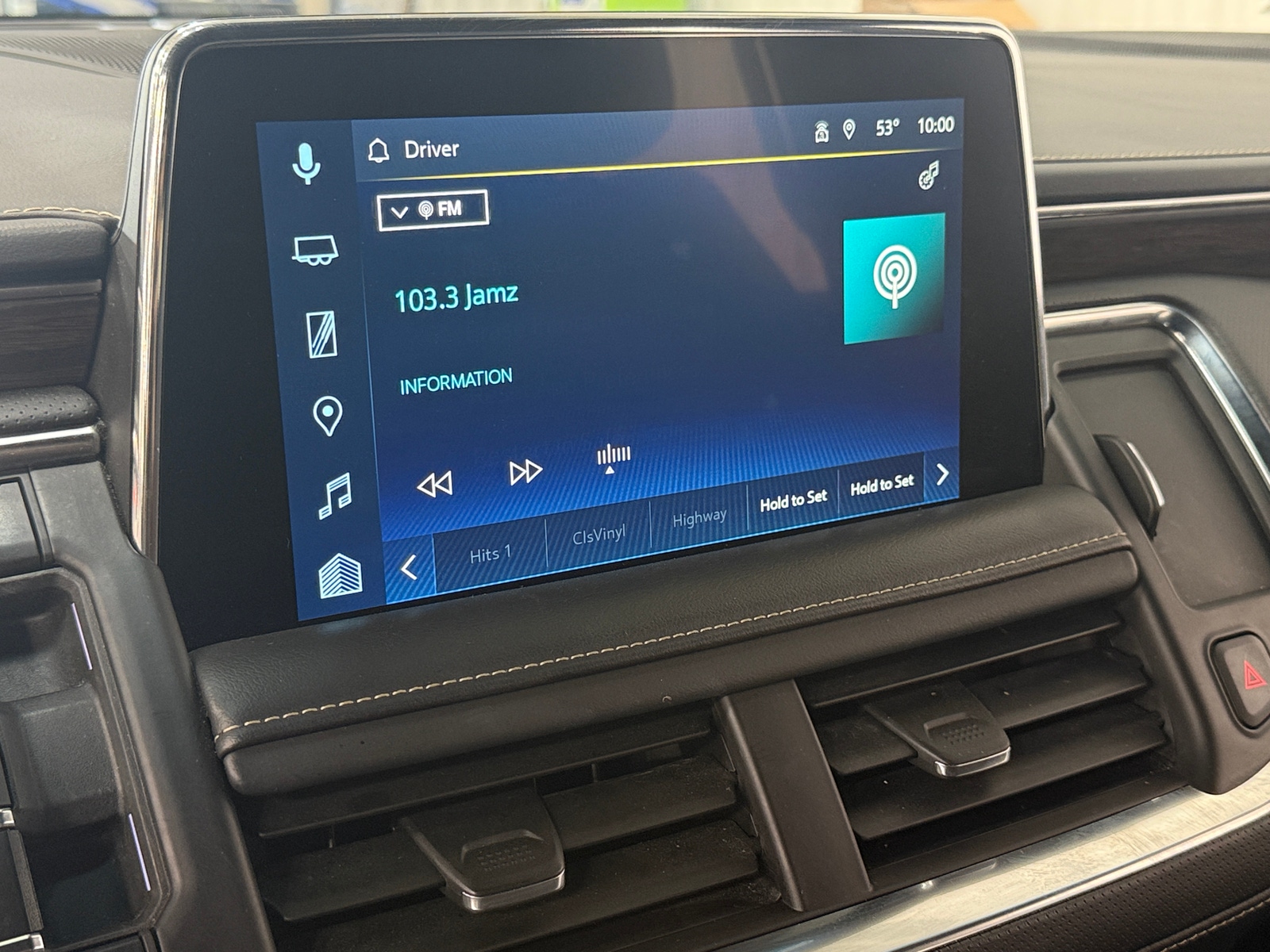 Thumbnail: 2023 Chevrolet Suburban - 3