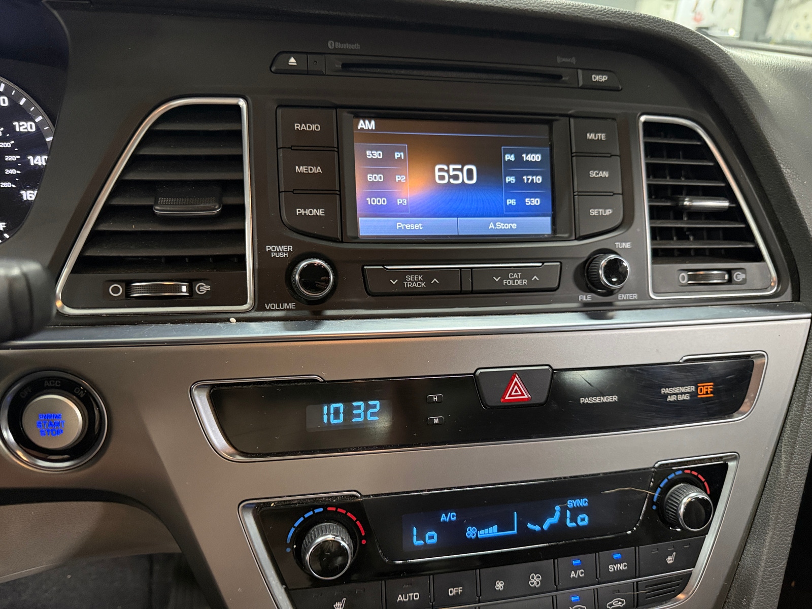 Thumbnail: 2015 Hyundai Sonata - 4