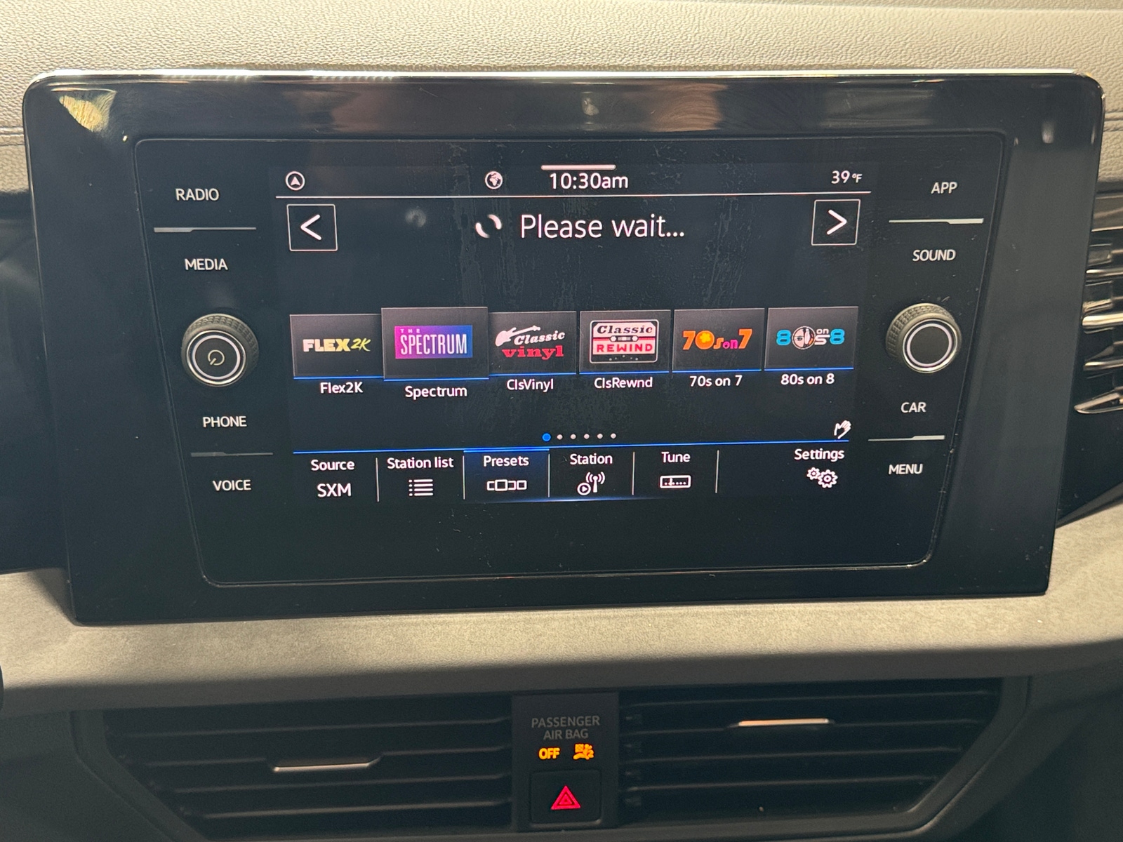 Thumbnail: 2025 Volkswagen Jetta - 3