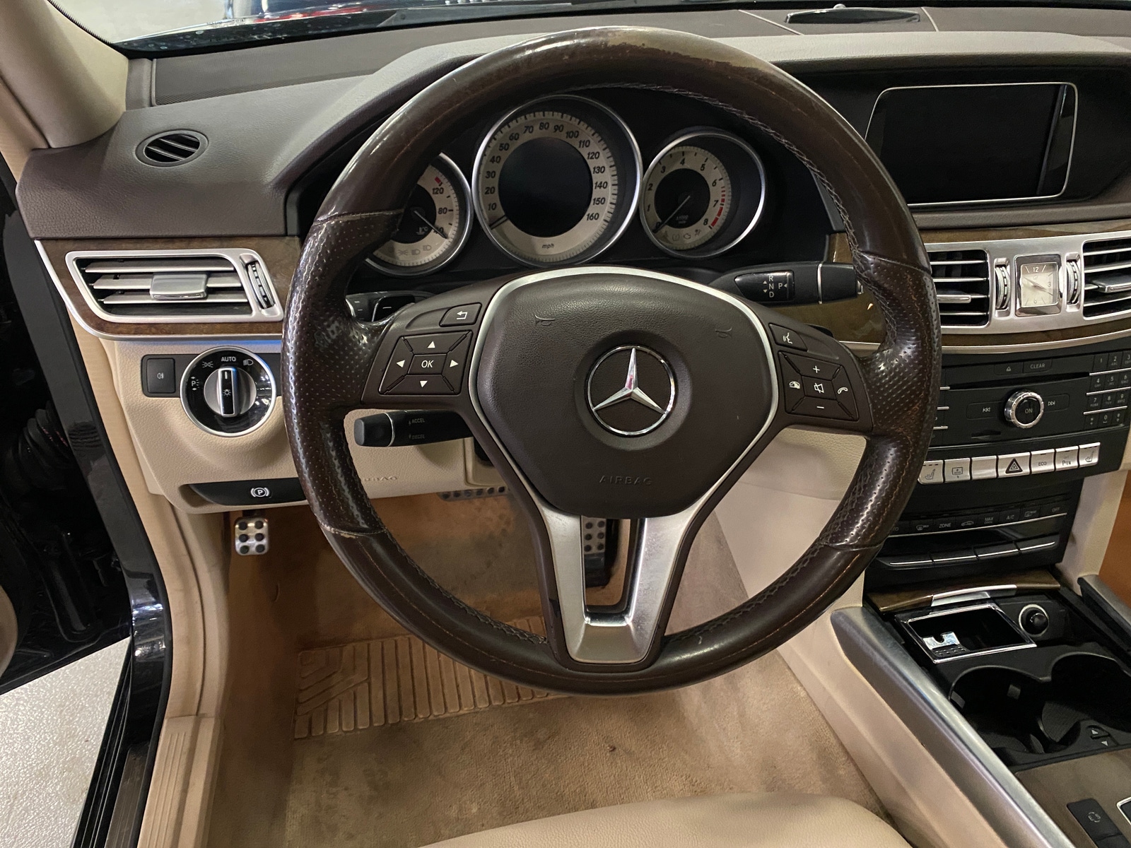 Thumbnail: 2016 Mercedes-Benz E-Class - 4