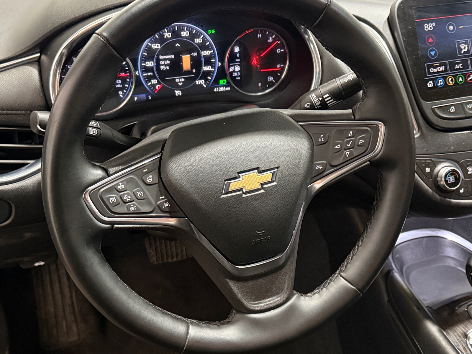 Thumbnail: 2024 Chevrolet Malibu - 4