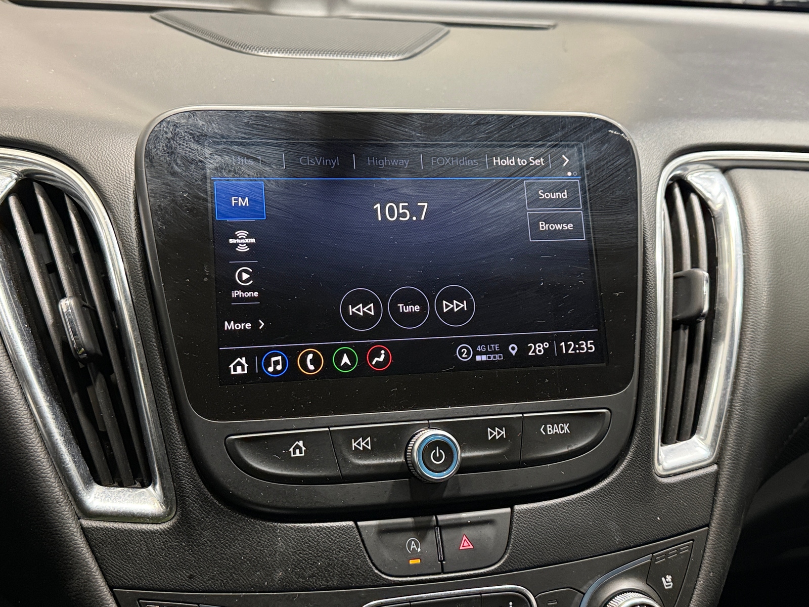 Thumbnail: 2024 Chevrolet Malibu - 3