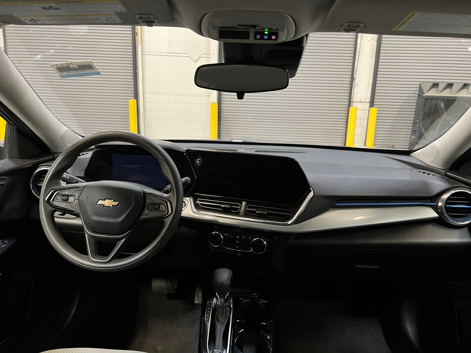 Thumbnail: 2025 Chevrolet Trax - 3