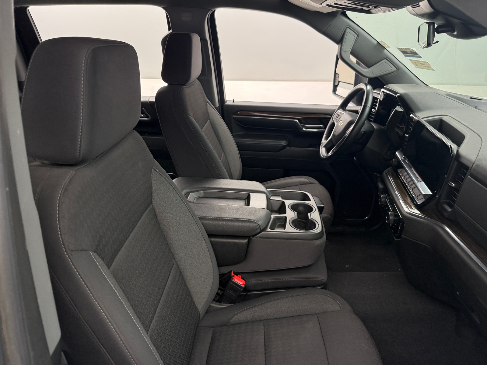 Thumbnail: 2024 Chevrolet Silverado 2500 - 2