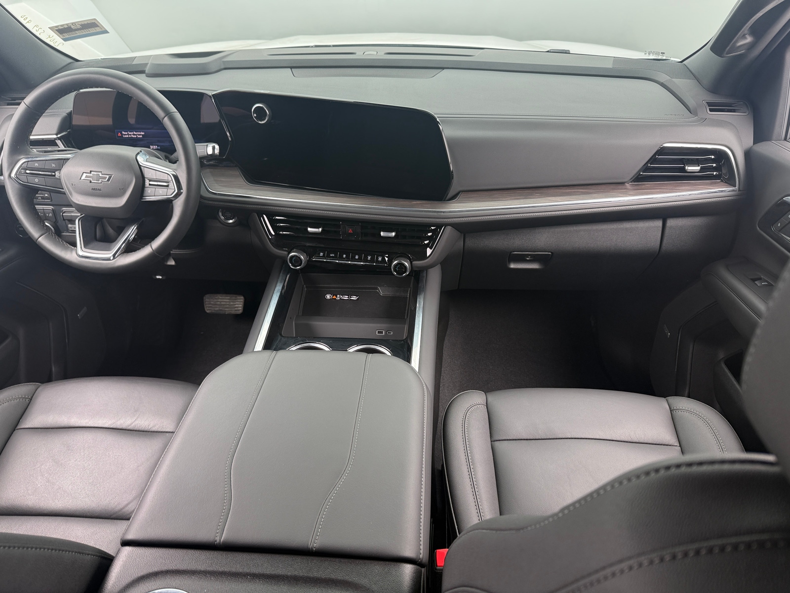 Thumbnail: 2025 Chevrolet Tahoe - 2