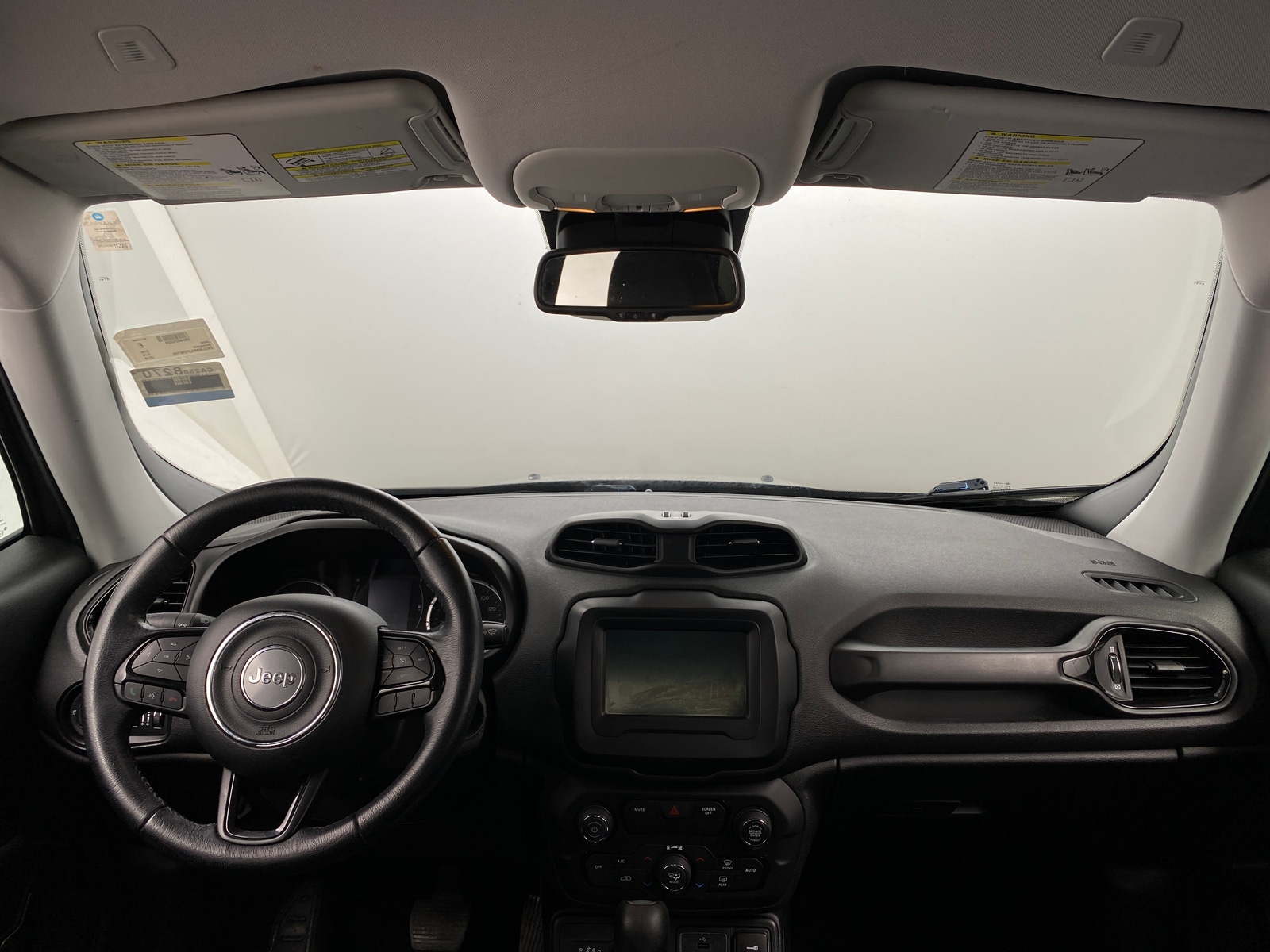 Thumbnail: 2018 Jeep Renegade - 3