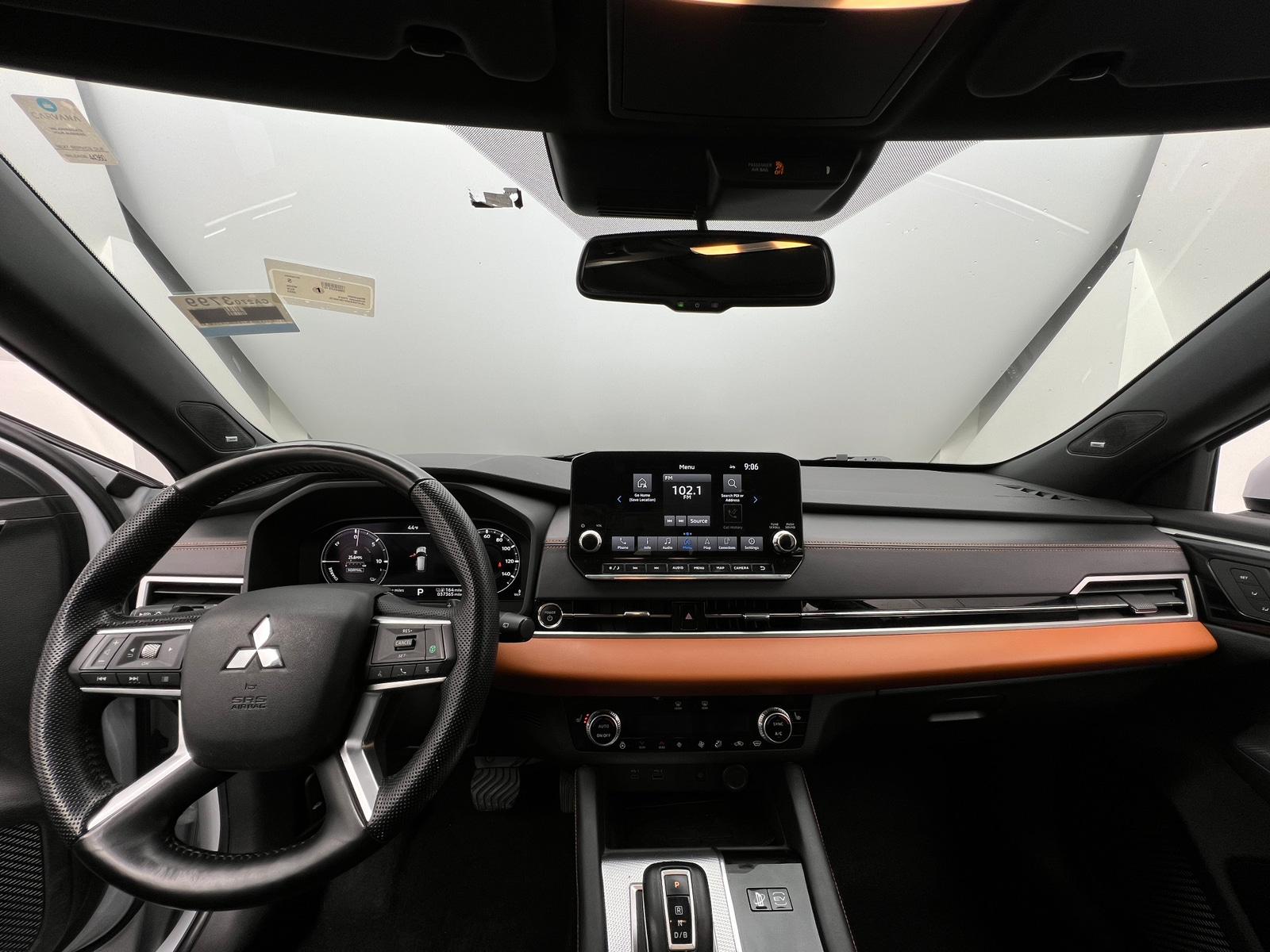 Thumbnail: 2023 Mitsubishi Outlander - 2