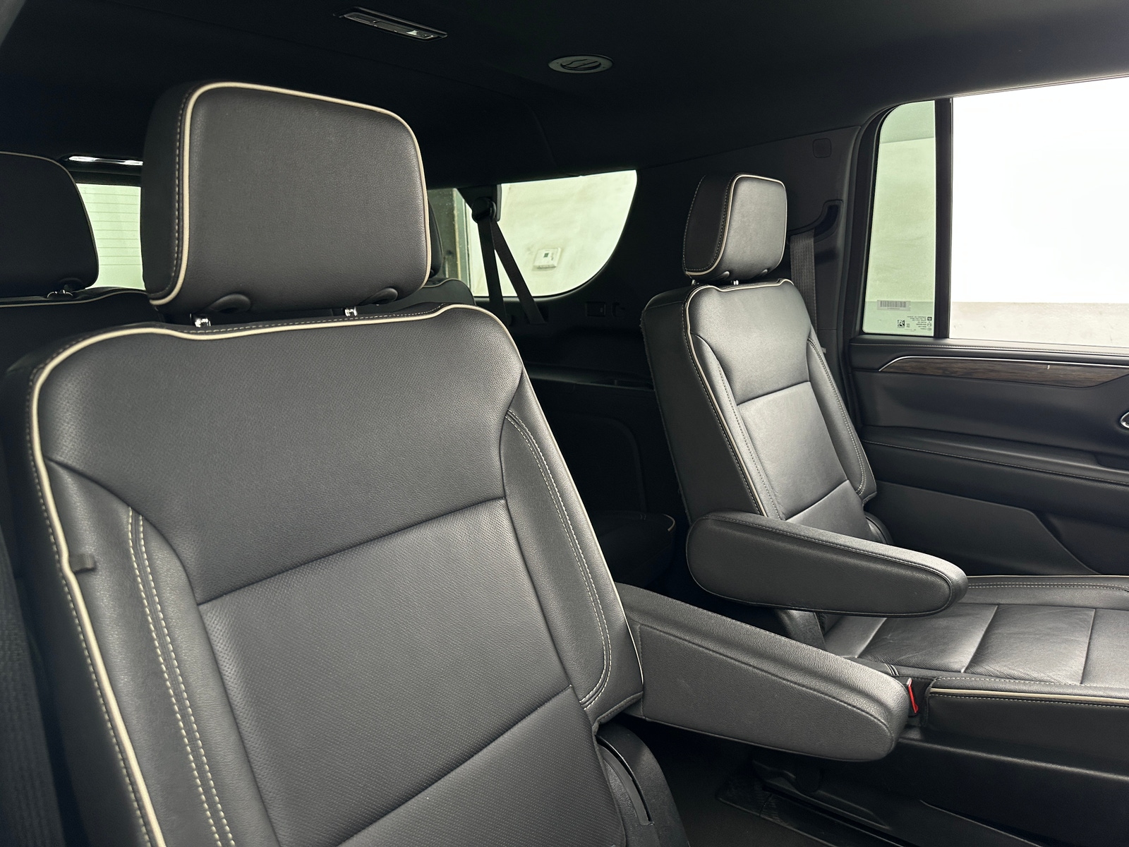 Thumbnail: 2023 Chevrolet Suburban - 5