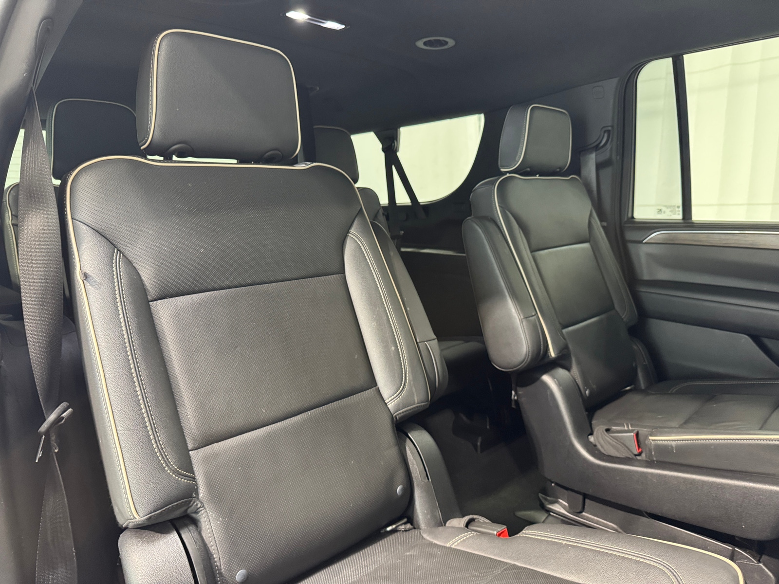 Thumbnail: 2022 Chevrolet Suburban - 5