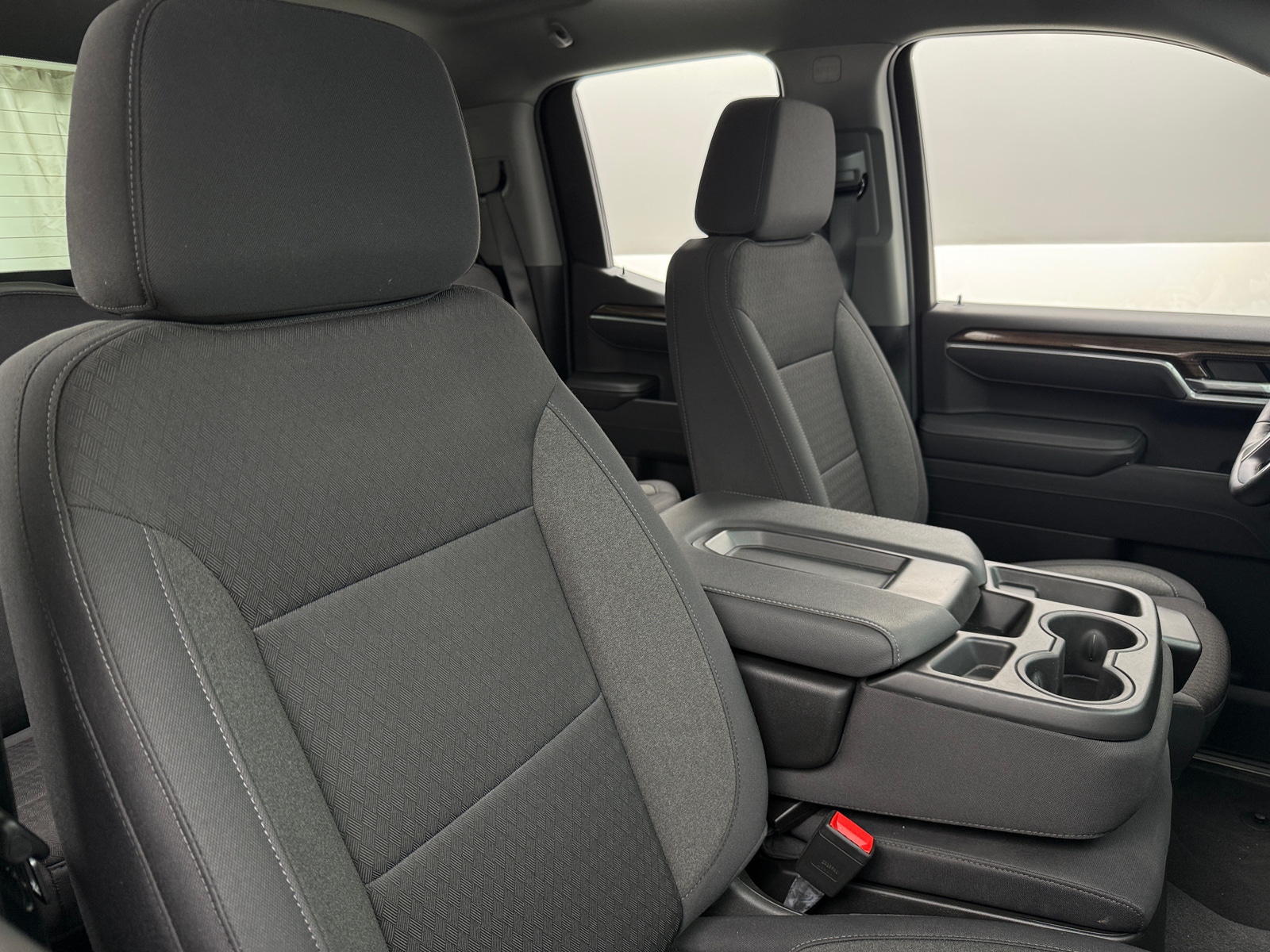 Thumbnail: 2025 Chevrolet Silverado 1500 - 2