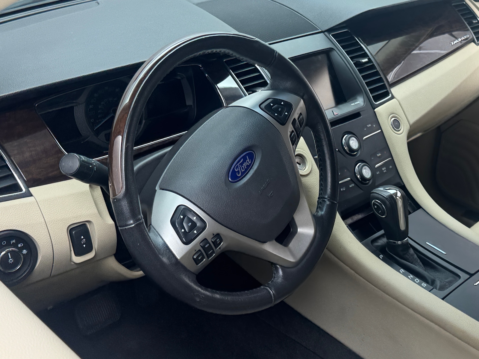 Thumbnail: 2013 Ford Taurus - 4