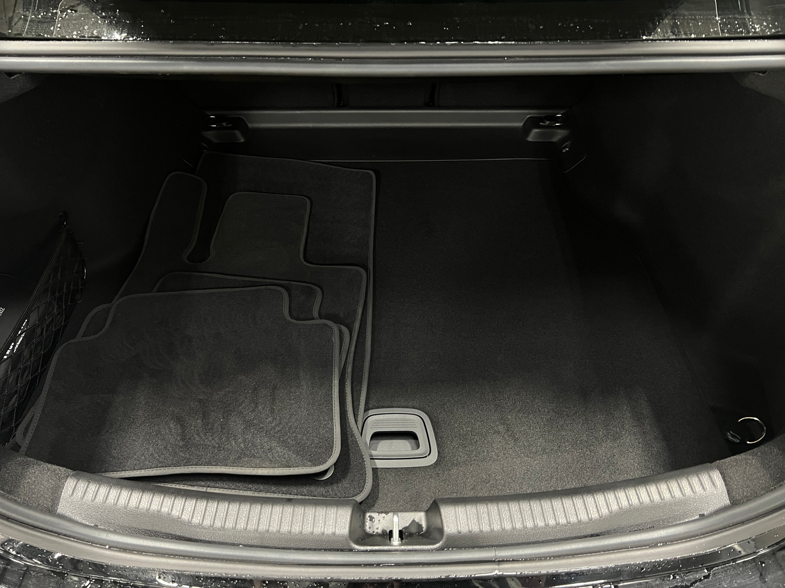 Thumbnail: 2025 Mercedes-Benz C-Class - 6