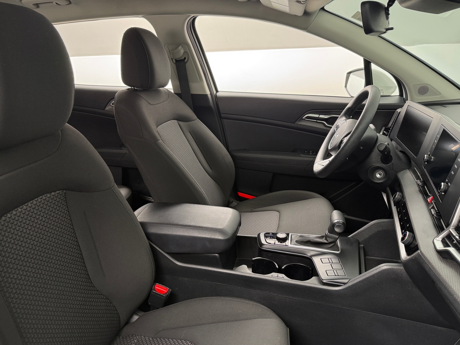 Thumbnail: 2025 Kia Sportage - 2