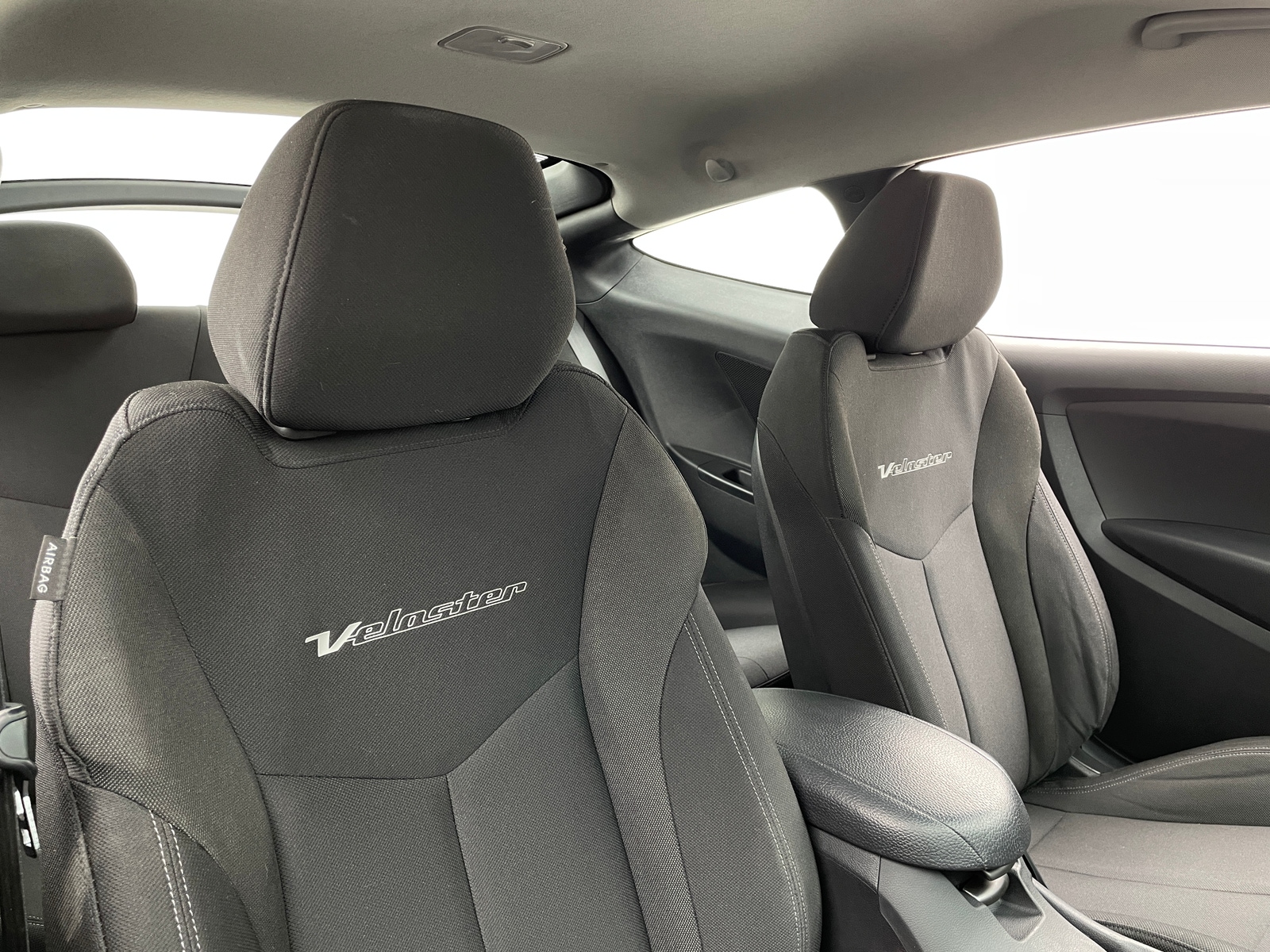 Thumbnail: 2016 Hyundai Veloster - 2