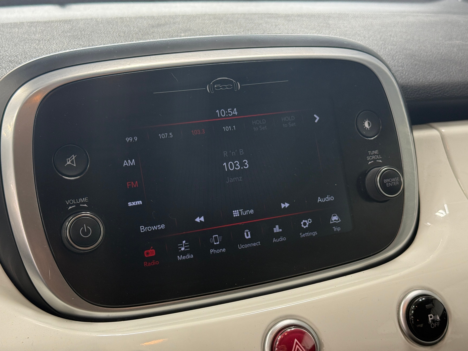 Thumbnail: 2018 Fiat 500X - 4