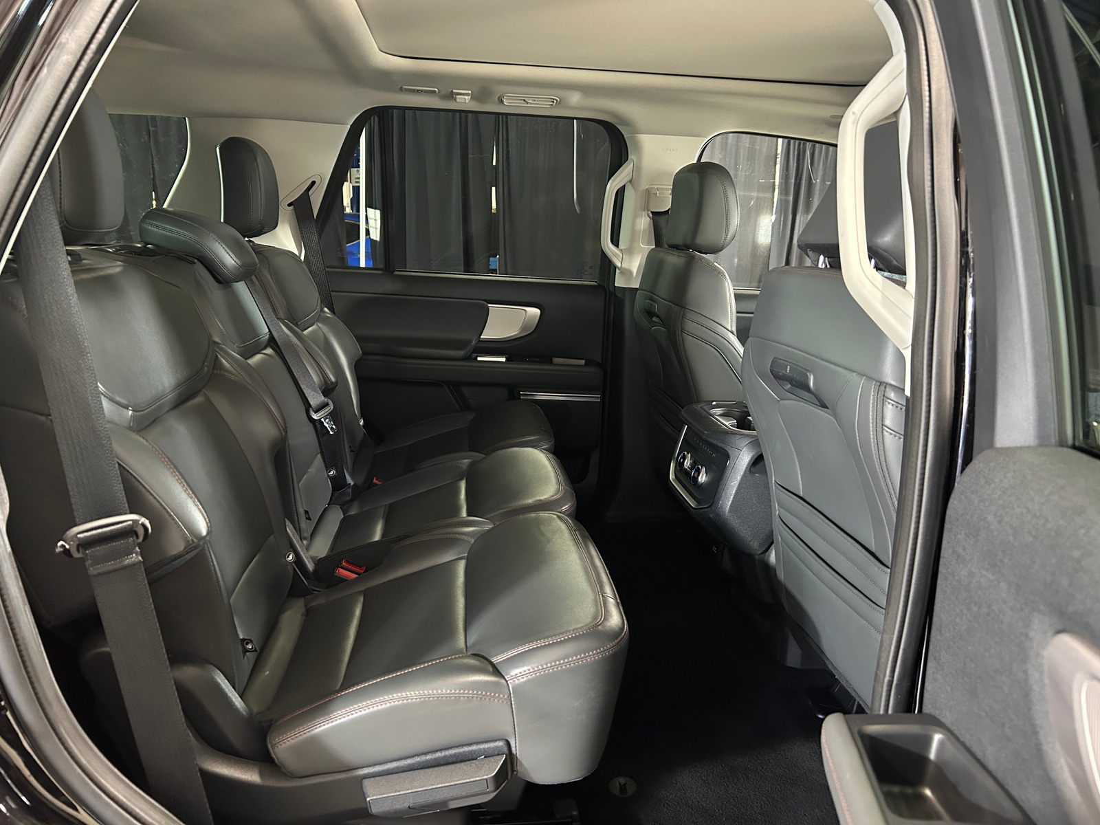 Thumbnail: 2025 Ford Expedition - 6