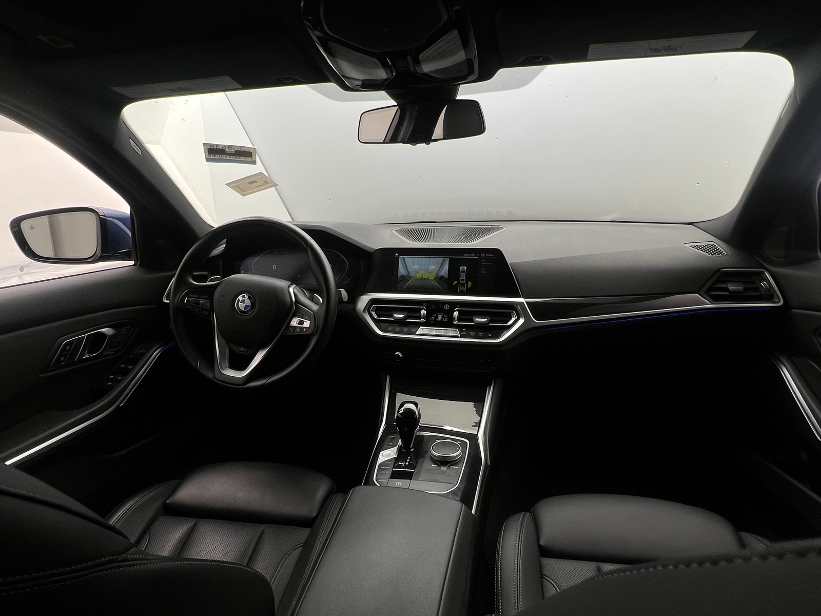 Thumbnail: 2022 BMW 3 Series - 2