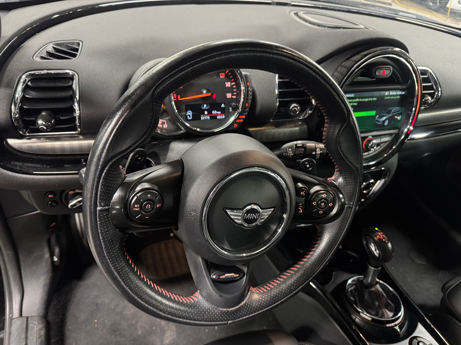 Thumbnail: 2017 MINI Cooper Clubman - 4