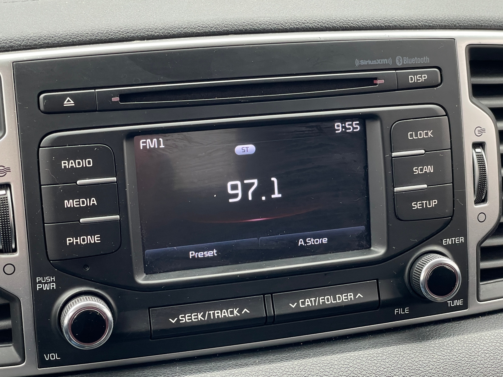 Thumbnail: 2019 Kia Sportage - 4