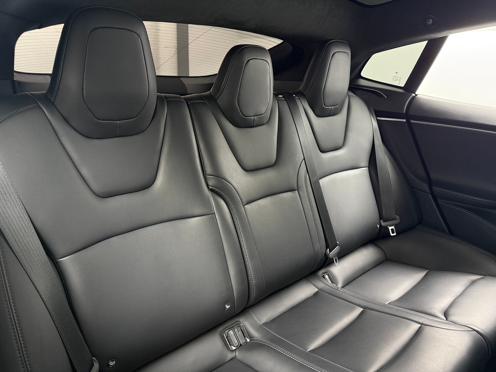 Thumbnail: 2019 Tesla Model S - 5