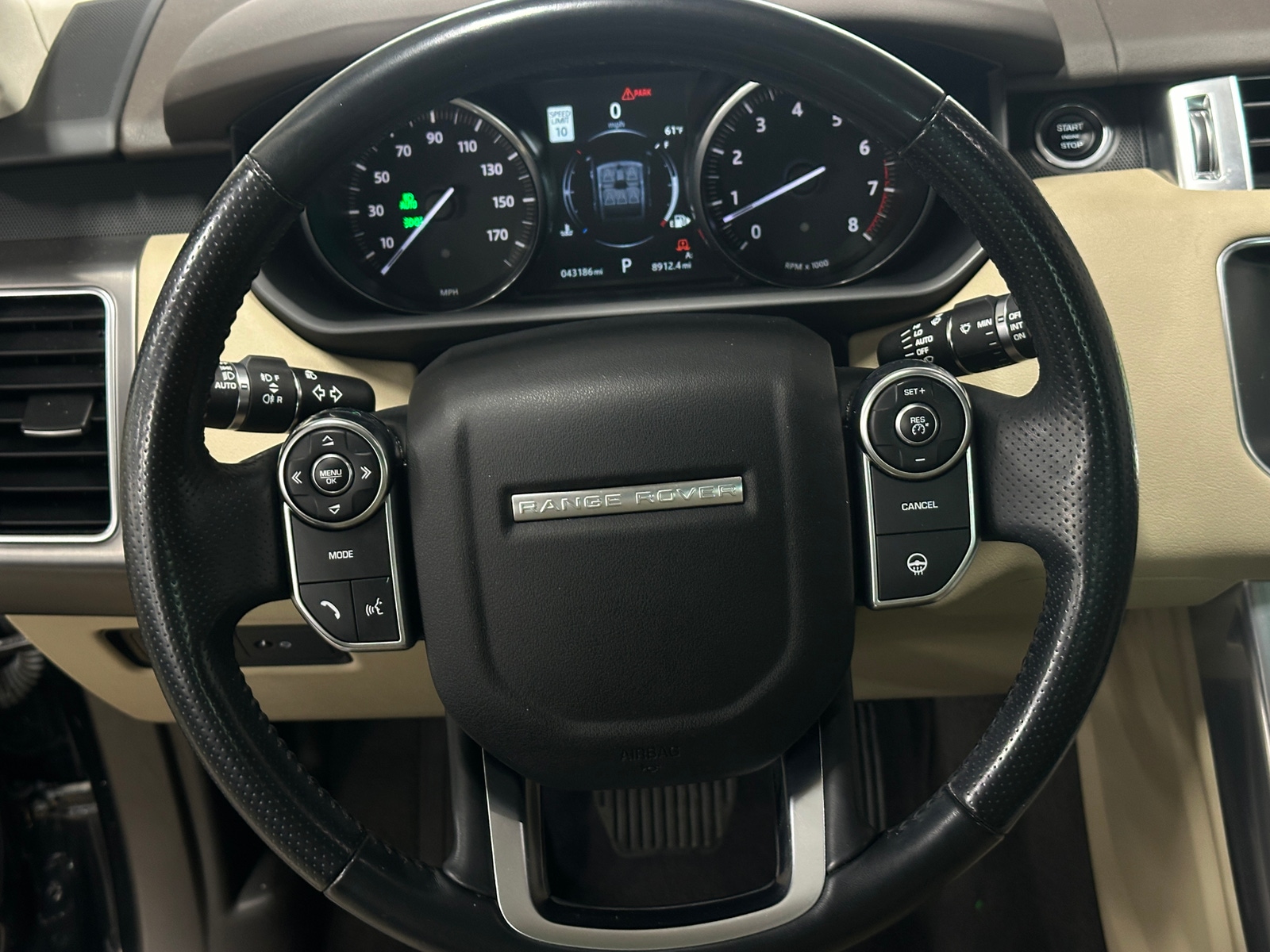 Thumbnail: 2017 Land Rover Range Rover Sport - 4