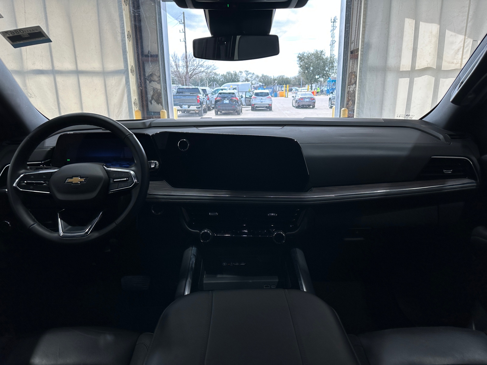 Thumbnail: 2025 Chevrolet Tahoe - 2