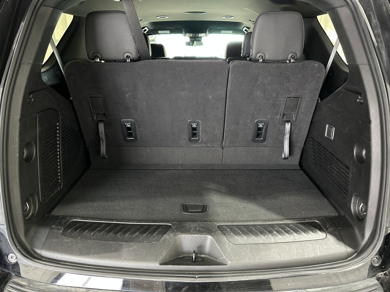 Thumbnail: 2025 Chevrolet Tahoe - 6